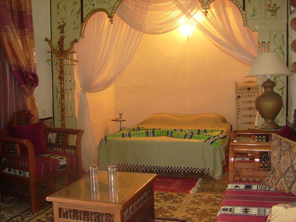 Dar Baaziz 3*